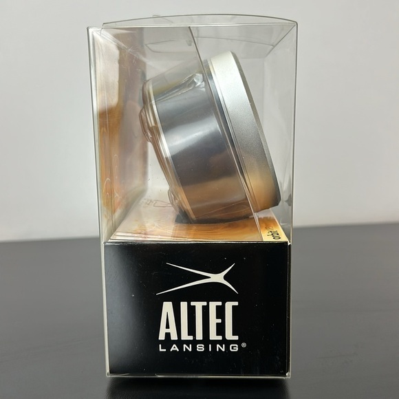 Altec Lansing Orbit MP3 iM237 Mighty Little Speaker Amazing Clarity and Depth - Picture 2 of 9